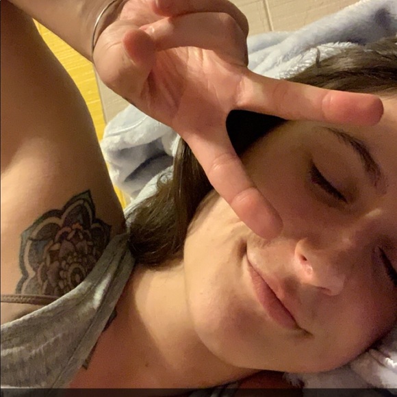 Meet your Posher, Meaghan - Picture 2 of 2